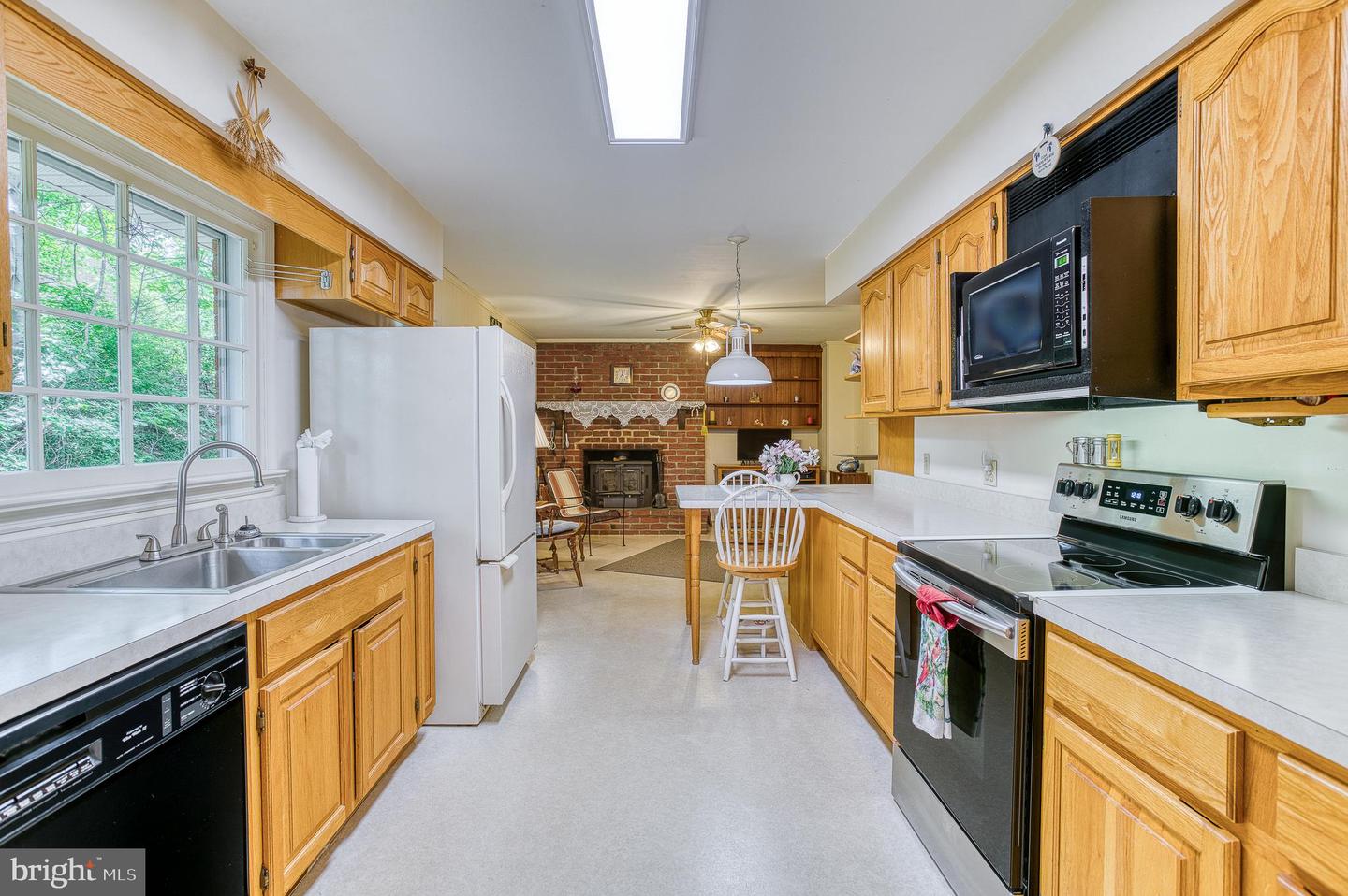 18305 FOX MOUNTAIN LN, CULPEPER, Virginia 22701, 3 Bedrooms Bedrooms, ,2 BathroomsBathrooms,Residential,For sale,18305 FOX MOUNTAIN LN,VACU2010746 MLS # VACU2010746