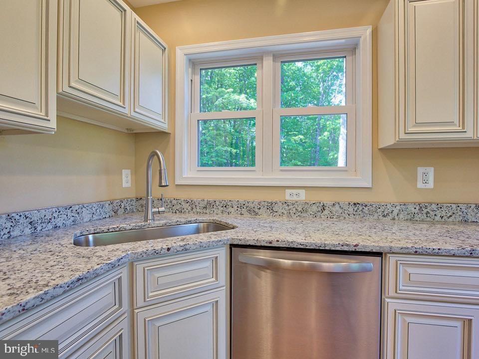 118 PIPPIN CT, LINDEN, Virginia 22642, 4 Bedrooms Bedrooms, ,3 BathroomsBathrooms,Residential,For sale,118 PIPPIN CT,VAWR2011406 MLS # VAWR2011406