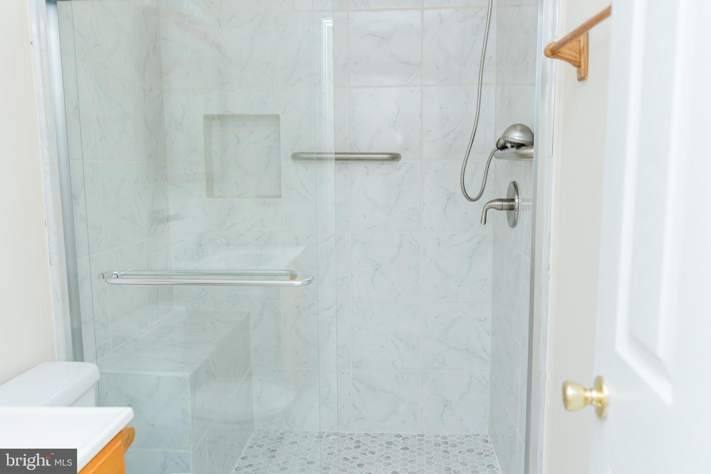 238 ADMIRAL DR, RUTHER GLEN, Virginia 22546, 2 Bedrooms Bedrooms, ,1 BathroomBathrooms,Residential,For sale,238 ADMIRAL DR,VACV2008286 MLS # VACV2008286