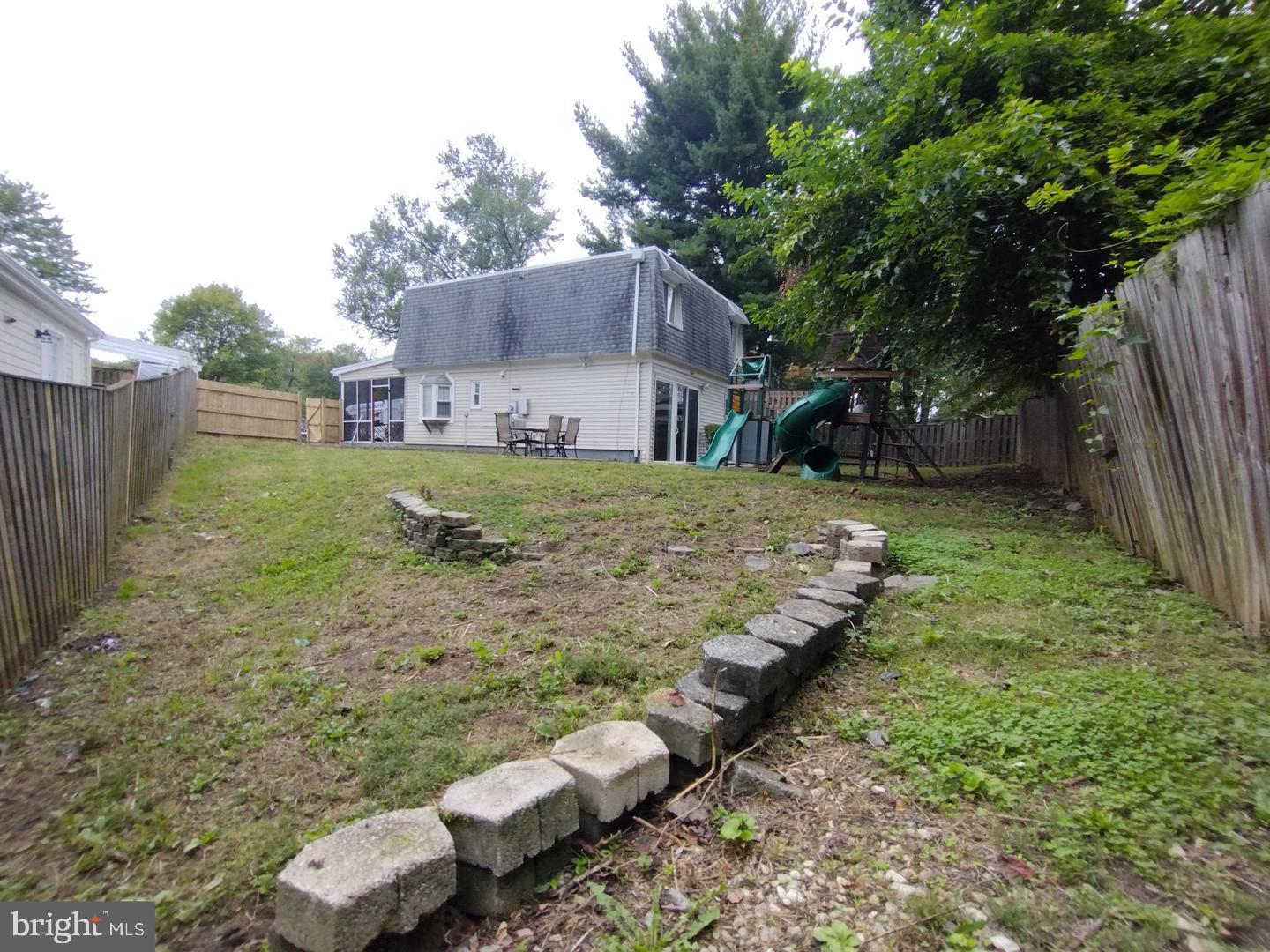 2573 PAXTON ST, WOODBRIDGE, Virginia 22192, 4 Bedrooms Bedrooms, ,2 BathroomsBathrooms,Residential,For sale,2573 PAXTON ST,VAPW2096688 MLS # VAPW2096688