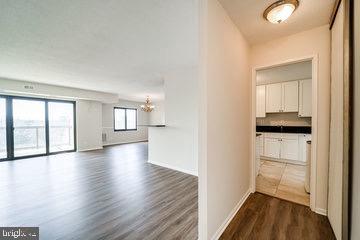 205 YOAKUM PKWY #810, ALEXANDRIA, Virginia 22304, 2 Bedrooms Bedrooms, ,1 BathroomBathrooms,Residential,For sale,205 YOAKUM PKWY #810,VAAX2046332 MLS # VAAX2046332