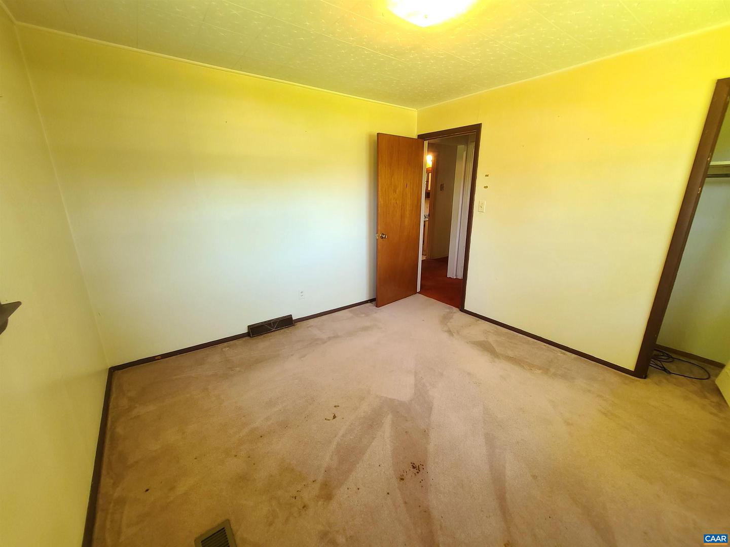 10307 SPOTSWOOD TRL, STANARDSVILLE, Virginia 22973, 3 Bedrooms Bedrooms, ,2 BathroomsBathrooms,Residential,For sale,10307 SPOTSWOOD TRL,665565 MLS # 665565