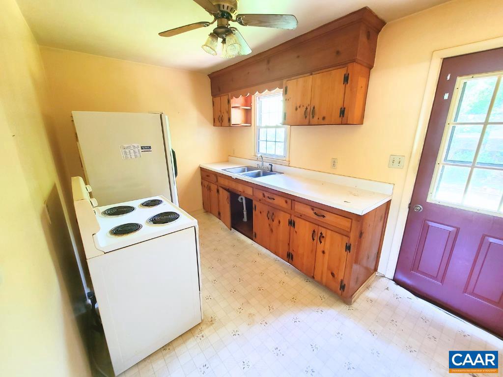 10307 SPOTSWOOD TRL, STANARDSVILLE, Virginia 22973, 3 Bedrooms Bedrooms, ,2 BathroomsBathrooms,Residential,For sale,10307 SPOTSWOOD TRL,665565 MLS # 665565
