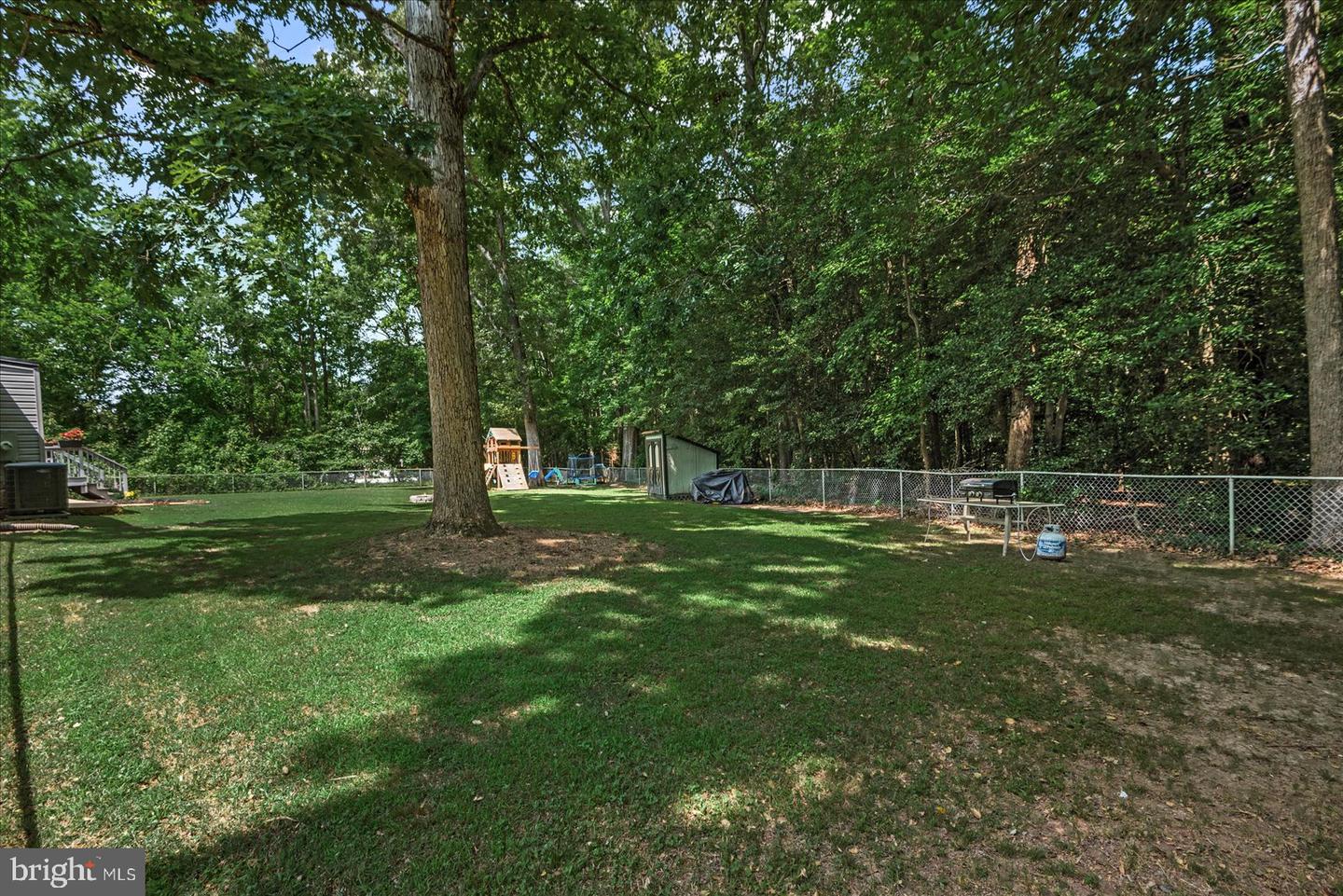 7300 SUMMERTREE DR, NORTH CHESTERFIELD, Virginia 23224, 3 Bedrooms Bedrooms, ,2 BathroomsBathrooms,Residential,For sale,7300 SUMMERTREE DR,VACF2001180 MLS # VACF2001180