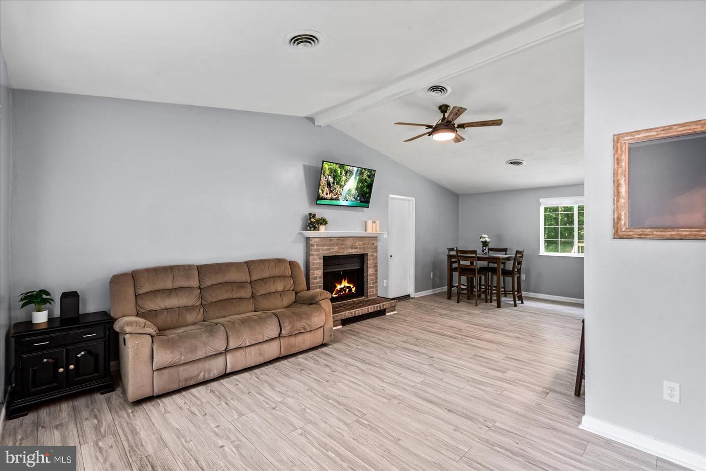 7300 SUMMERTREE DR, NORTH CHESTERFIELD, Virginia 23224, 3 Bedrooms Bedrooms, ,2 BathroomsBathrooms,Residential,For sale,7300 SUMMERTREE DR,VACF2001180 MLS # VACF2001180