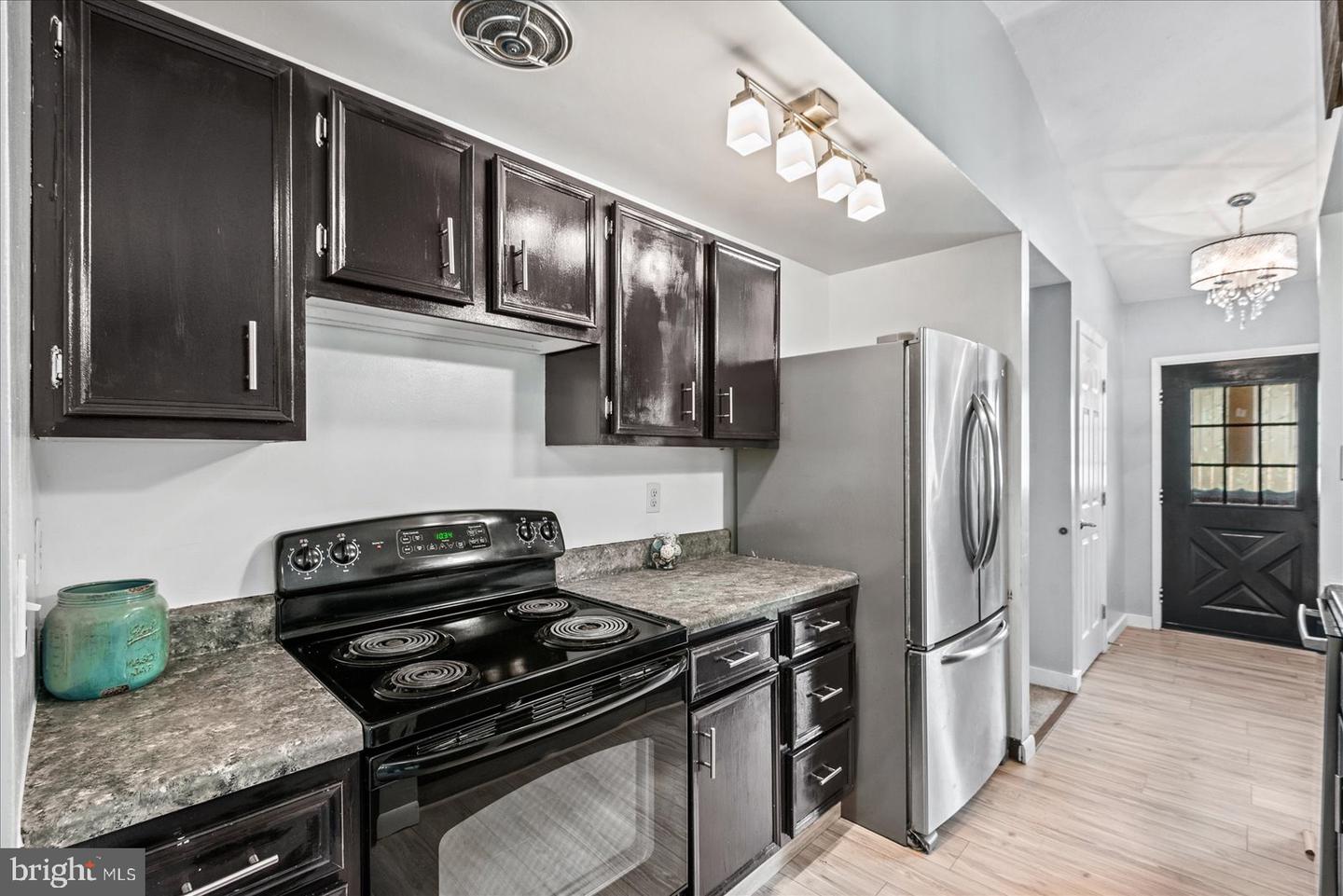 7300 SUMMERTREE DR, NORTH CHESTERFIELD, Virginia 23224, 3 Bedrooms Bedrooms, ,2 BathroomsBathrooms,Residential,For sale,7300 SUMMERTREE DR,VACF2001180 MLS # VACF2001180
