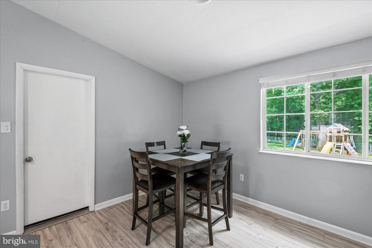 7300 SUMMERTREE DR, NORTH CHESTERFIELD, Virginia 23224, 3 Bedrooms Bedrooms, ,2 BathroomsBathrooms,Residential,For sale,7300 SUMMERTREE DR,VACF2001180 MLS # VACF2001180