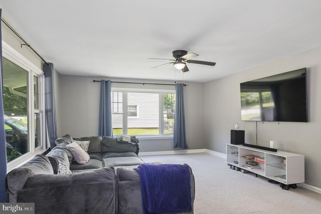 11007 MEADOWLARK LN, SPOTSYLVANIA, Virginia 22553, 3 Bedrooms Bedrooms, ,2 BathroomsBathrooms,Residential,11007 MEADOWLARK LN,VASP2030628 MLS # VASP2030628