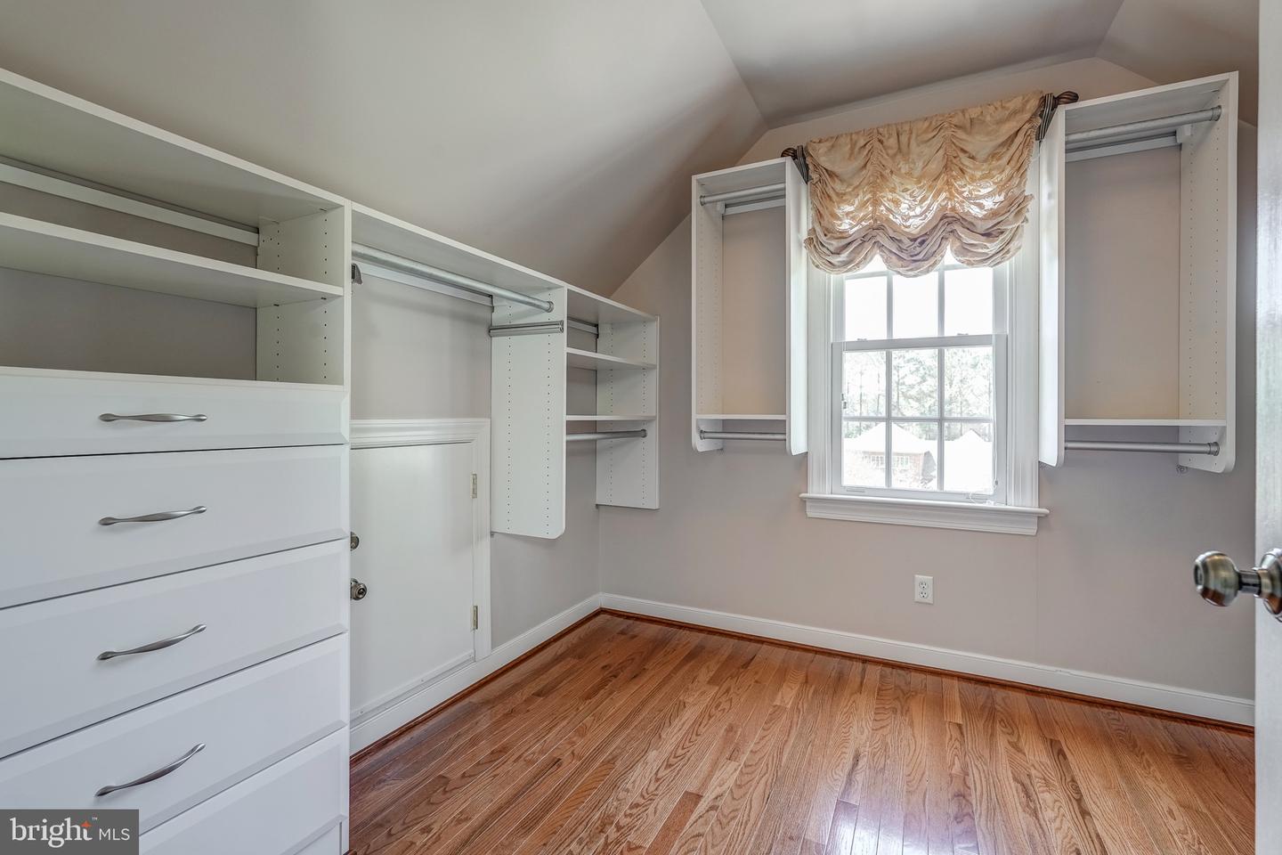 2600 MULBERRY ROW RD, MIDLOTHIAN, Virginia 23113, 5 Bedrooms Bedrooms, 10 Rooms Rooms,4 BathroomsBathrooms,Residential,For sale,2600 MULBERRY ROW RD,VACF2001102 MLS # VACF2001102