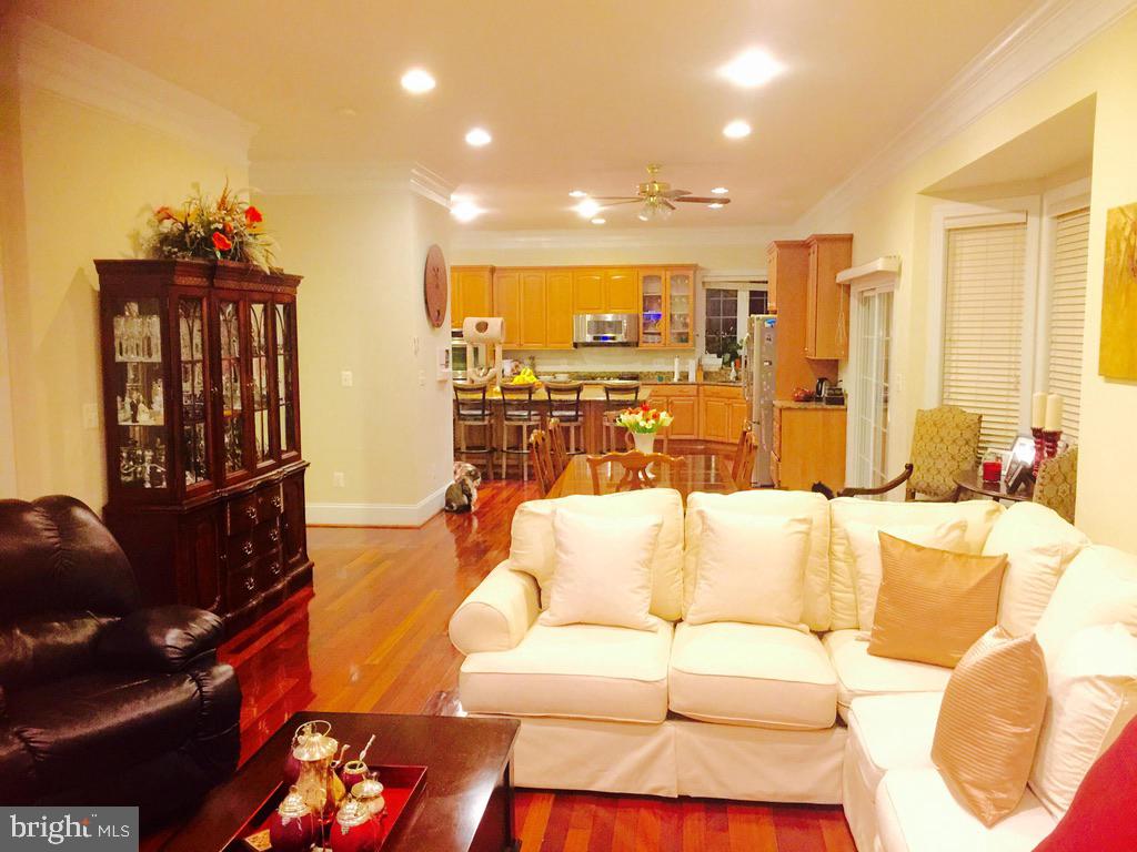 4113 WOODLAND RD, ANNANDALE, Virginia 22003, 6 Bedrooms Bedrooms, ,6 BathroomsBathrooms,Residential,For sale,4113 WOODLAND RD,VAFX2241884 MLS # VAFX2241884