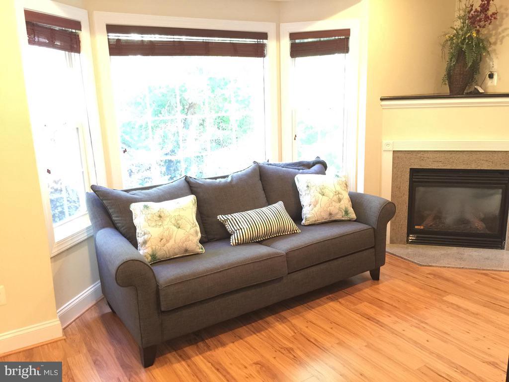 4113 WOODLAND RD, ANNANDALE, Virginia 22003, 6 Bedrooms Bedrooms, ,6 BathroomsBathrooms,Residential,For sale,4113 WOODLAND RD,VAFX2241884 MLS # VAFX2241884