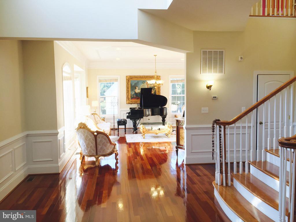 4113 WOODLAND RD, ANNANDALE, Virginia 22003, 6 Bedrooms Bedrooms, ,6 BathroomsBathrooms,Residential,For sale,4113 WOODLAND RD,VAFX2241884 MLS # VAFX2241884