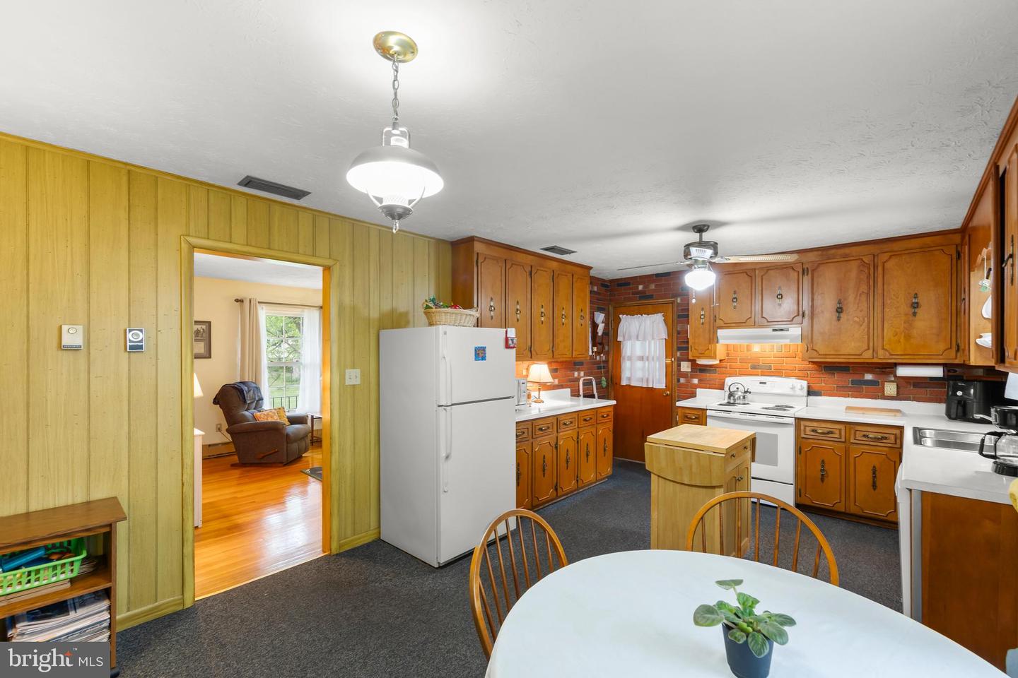 113 MIMOSA DR, STEPHENS CITY, Virginia 22655, 3 Bedrooms Bedrooms, ,2 BathroomsBathrooms,Residential,For sale,113 MIMOSA DR,VAFV2034356 MLS # VAFV2034356