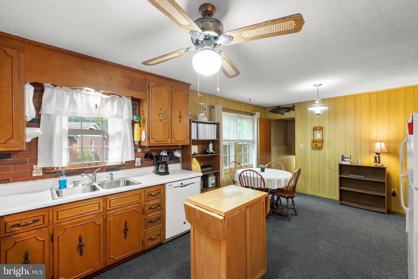 113 MIMOSA DR, STEPHENS CITY, Virginia 22655, 3 Bedrooms Bedrooms, ,2 BathroomsBathrooms,Residential,For sale,113 MIMOSA DR,VAFV2034356 MLS # VAFV2034356