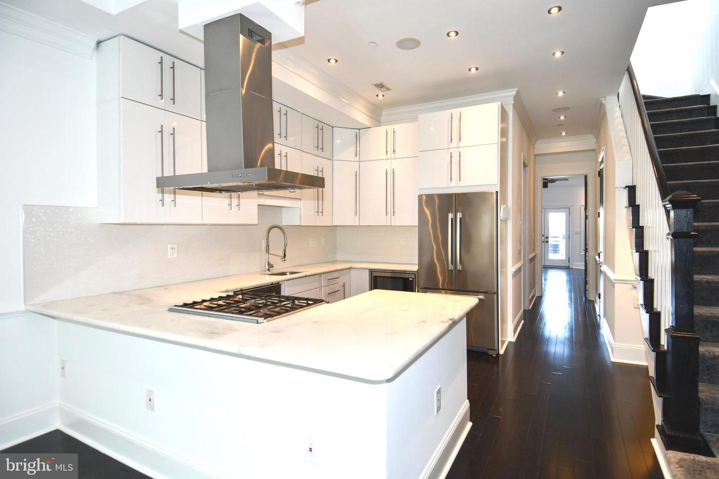 719 12TH ST SE #3, WASHINGTON, District Of Columbia 20003, 2 Bedrooms Bedrooms, ,3 BathroomsBathrooms,Residential,For sale,719 12TH ST SE #3,DCDC2204048 MLS # DCDC2204048