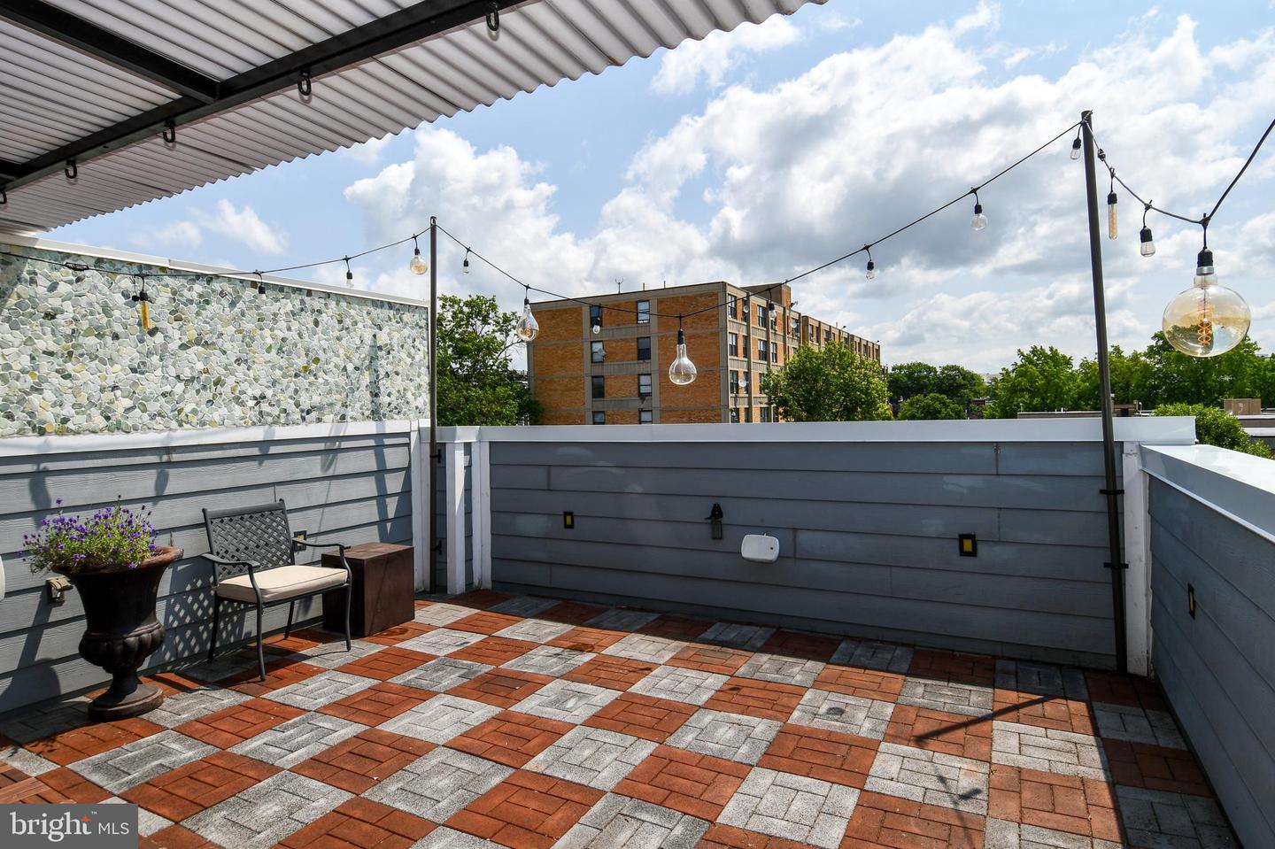 719 12TH ST SE #3, WASHINGTON, District Of Columbia 20003, 2 Bedrooms Bedrooms, ,3 BathroomsBathrooms,Residential,For sale,719 12TH ST SE #3,DCDC2204048 MLS # DCDC2204048