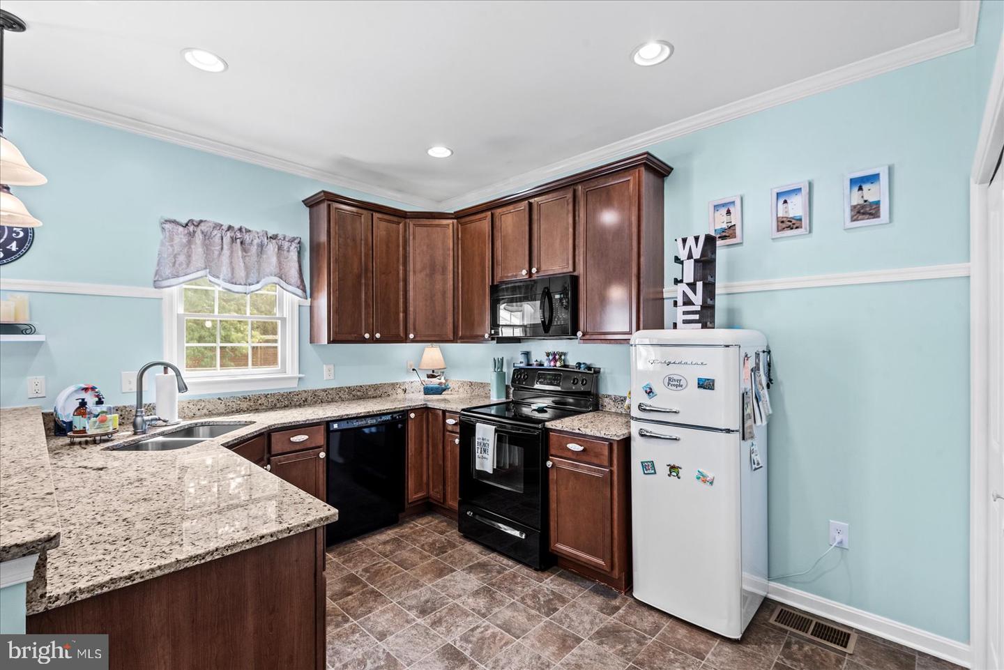 24 BANCROFT AVE., COLONIAL BEACH, Virginia 22443, 3 Bedrooms Bedrooms, ,2 BathroomsBathrooms,Residential,For sale,24 BANCROFT AVE.,VAWE2009046 MLS # VAWE2009046