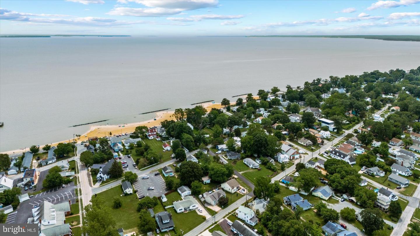 24 BANCROFT AVE., COLONIAL BEACH, Virginia 22443, 3 Bedrooms Bedrooms, ,2 BathroomsBathrooms,Residential,For sale,24 BANCROFT AVE.,VAWE2009046 MLS # VAWE2009046