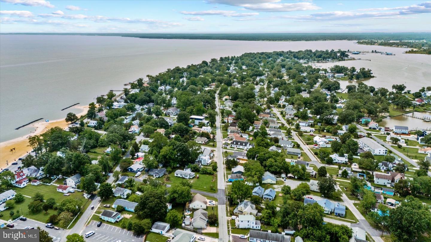 24 BANCROFT AVE., COLONIAL BEACH, Virginia 22443, 3 Bedrooms Bedrooms, ,2 BathroomsBathrooms,Residential,For sale,24 BANCROFT AVE.,VAWE2009046 MLS # VAWE2009046