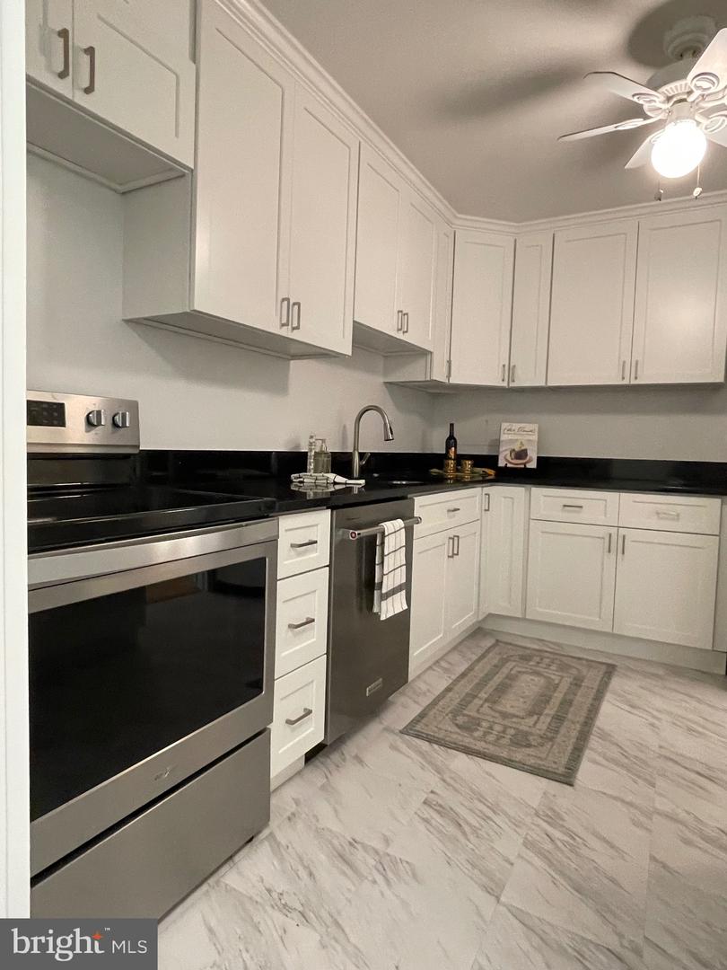 700 7TH ST SW #403, WASHINGTON, District Of Columbia 20024, 2 Bedrooms Bedrooms, ,1 BathroomBathrooms,Residential,For sale,700 7TH ST SW #403,DCDC2204442 MLS # DCDC2204442