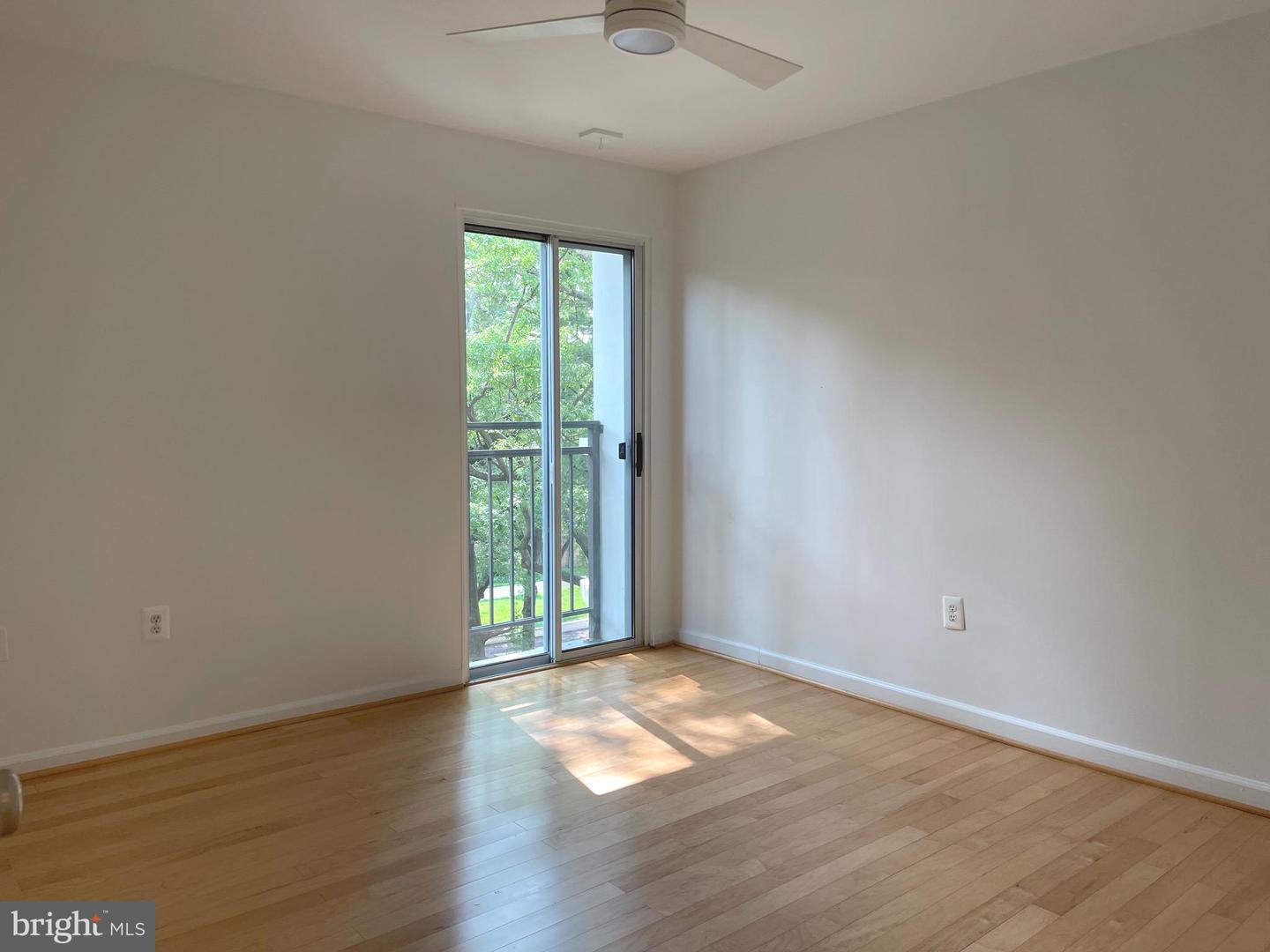 700 7TH ST SW #403, WASHINGTON, District Of Columbia 20024, 2 Bedrooms Bedrooms, ,1 BathroomBathrooms,Residential,For sale,700 7TH ST SW #403,DCDC2204442 MLS # DCDC2204442