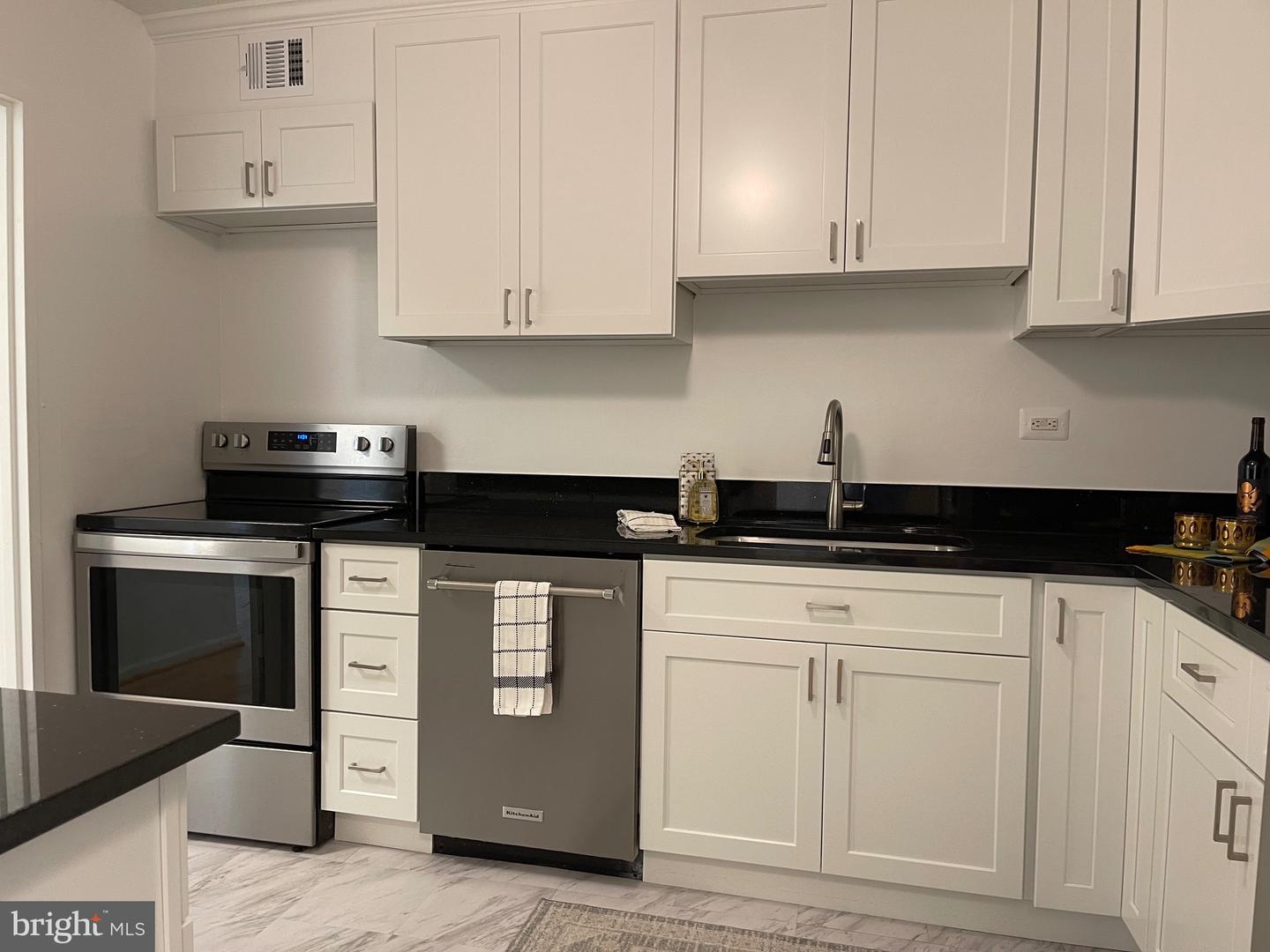 700 7TH ST SW #403, WASHINGTON, District Of Columbia 20024, 2 Bedrooms Bedrooms, ,1 BathroomBathrooms,Residential,For sale,700 7TH ST SW #403,DCDC2204442 MLS # DCDC2204442