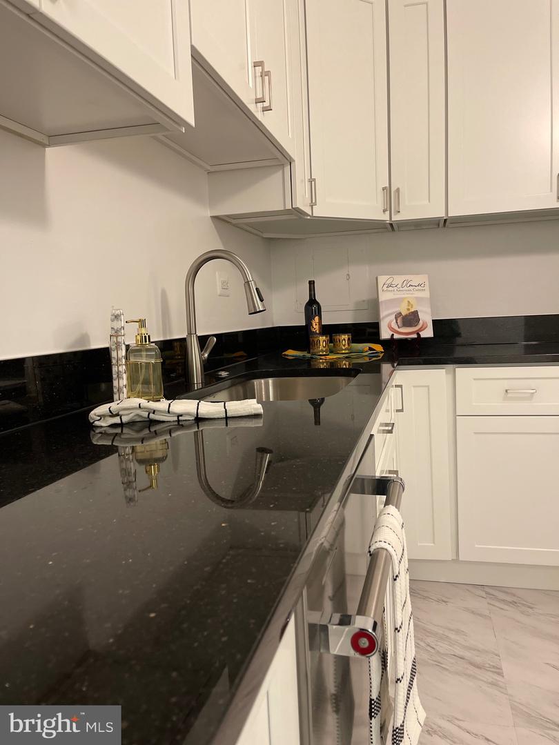 700 7TH ST SW #403, WASHINGTON, District Of Columbia 20024, 2 Bedrooms Bedrooms, ,1 BathroomBathrooms,Residential,For sale,700 7TH ST SW #403,DCDC2204442 MLS # DCDC2204442