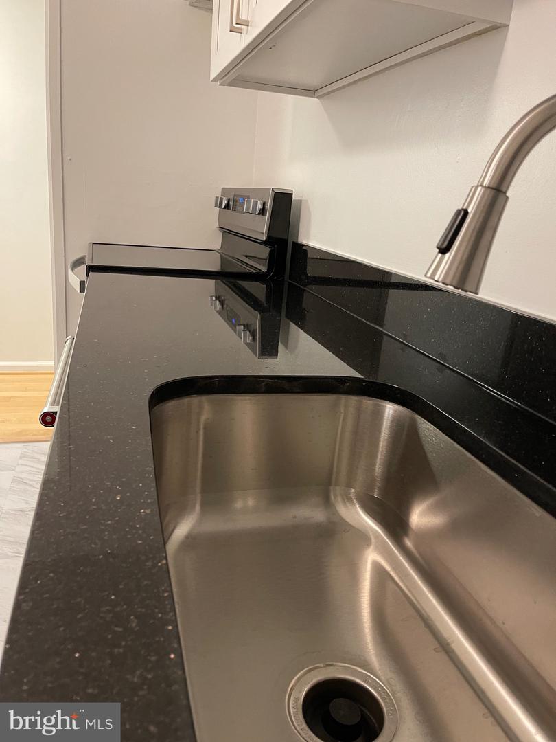 700 7TH ST SW #403, WASHINGTON, District Of Columbia 20024, 2 Bedrooms Bedrooms, ,1 BathroomBathrooms,Residential,For sale,700 7TH ST SW #403,DCDC2204442 MLS # DCDC2204442