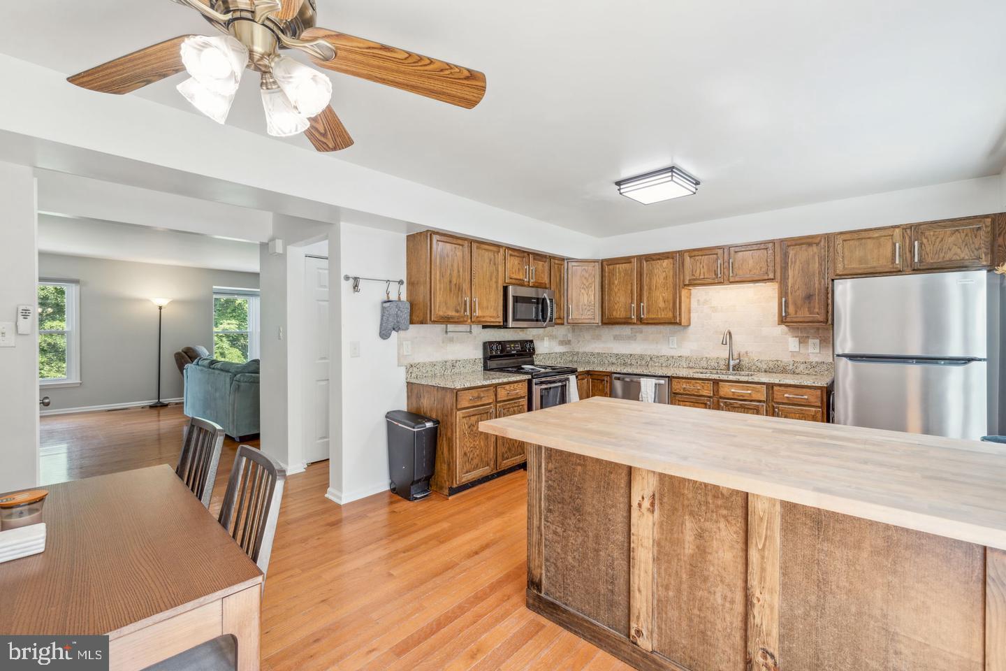 104 ROLLING HILL CT, STAFFORD, Virginia 22554, 3 Bedrooms Bedrooms, ,2 BathroomsBathrooms,Residential,For sale,104 ROLLING HILL CT,VAST2039606 MLS # VAST2039606