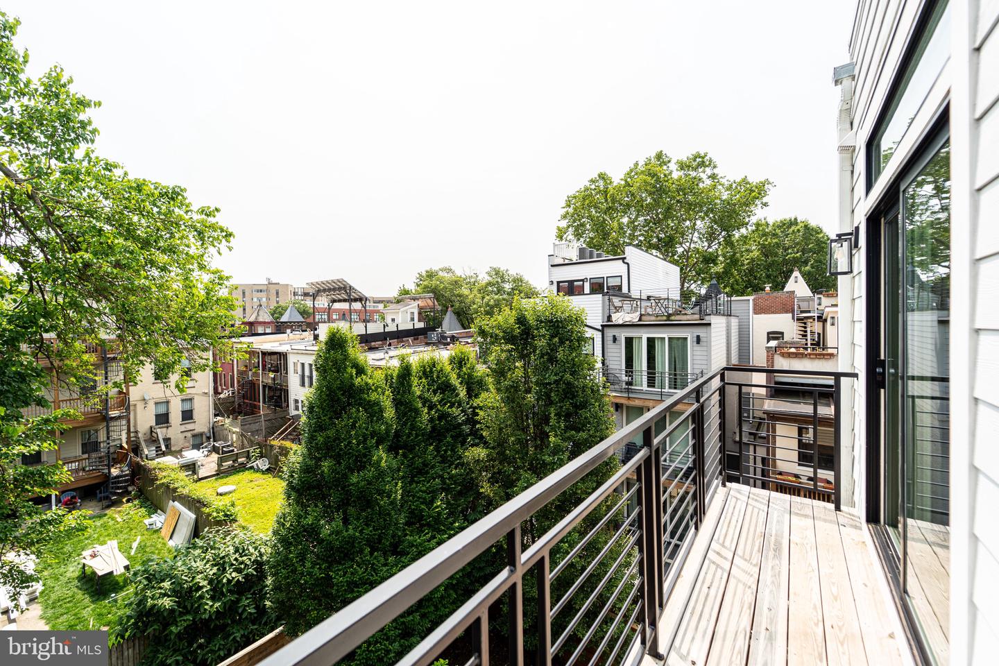 2517 ONTARIO RD NW #PH8, WASHINGTON, District Of Columbia 20009, 2 Bedrooms Bedrooms, ,2 BathroomsBathrooms,Residential,For sale,2517 ONTARIO RD NW #PH8,DCDC2204896 MLS # DCDC2204896