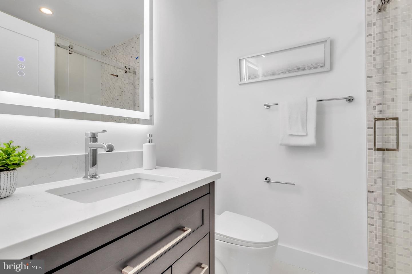 7332 OLD DOMINION DR, MCLEAN, Virginia 22101, 5 Bedrooms Bedrooms, ,6 BathroomsBathrooms,Residential,For sale,7332 OLD DOMINION DR,VAFX2246524 MLS # VAFX2246524