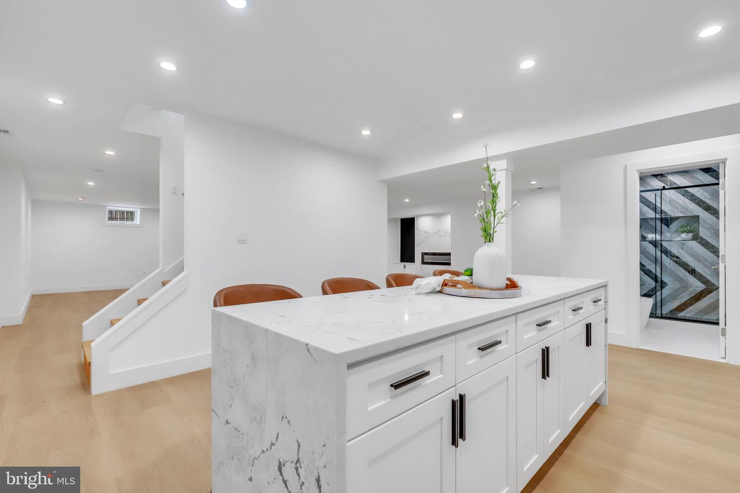 7332 OLD DOMINION DR, MCLEAN, Virginia 22101, 5 Bedrooms Bedrooms, ,6 BathroomsBathrooms,Residential,For sale,7332 OLD DOMINION DR,VAFX2246524 MLS # VAFX2246524