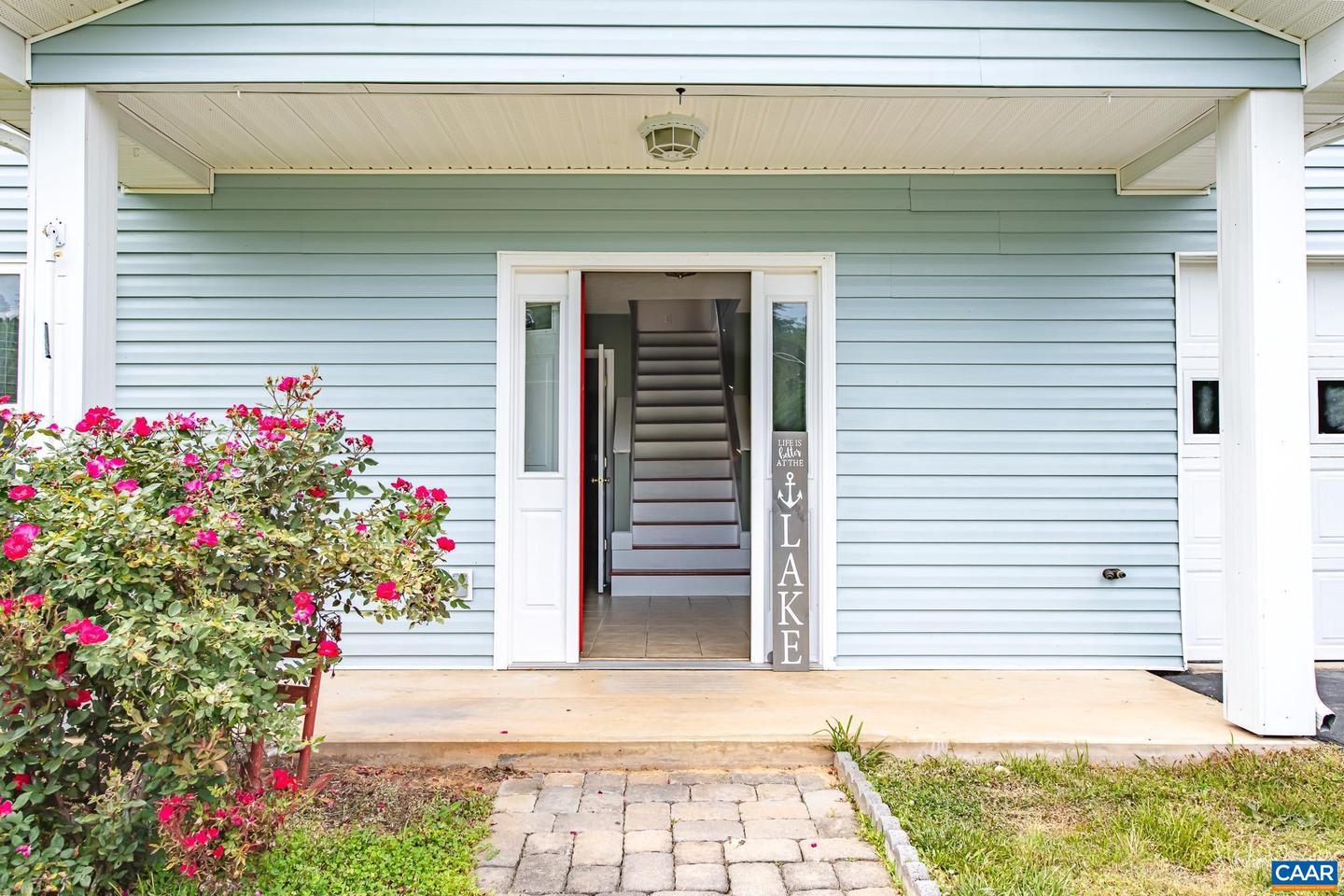 516 S LAKESHORE DR, LOUISA, Virginia 23093, 4 Bedrooms Bedrooms, ,2 BathroomsBathrooms,Residential,For sale,516 S LAKESHORE DR,665568 MLS # 665568