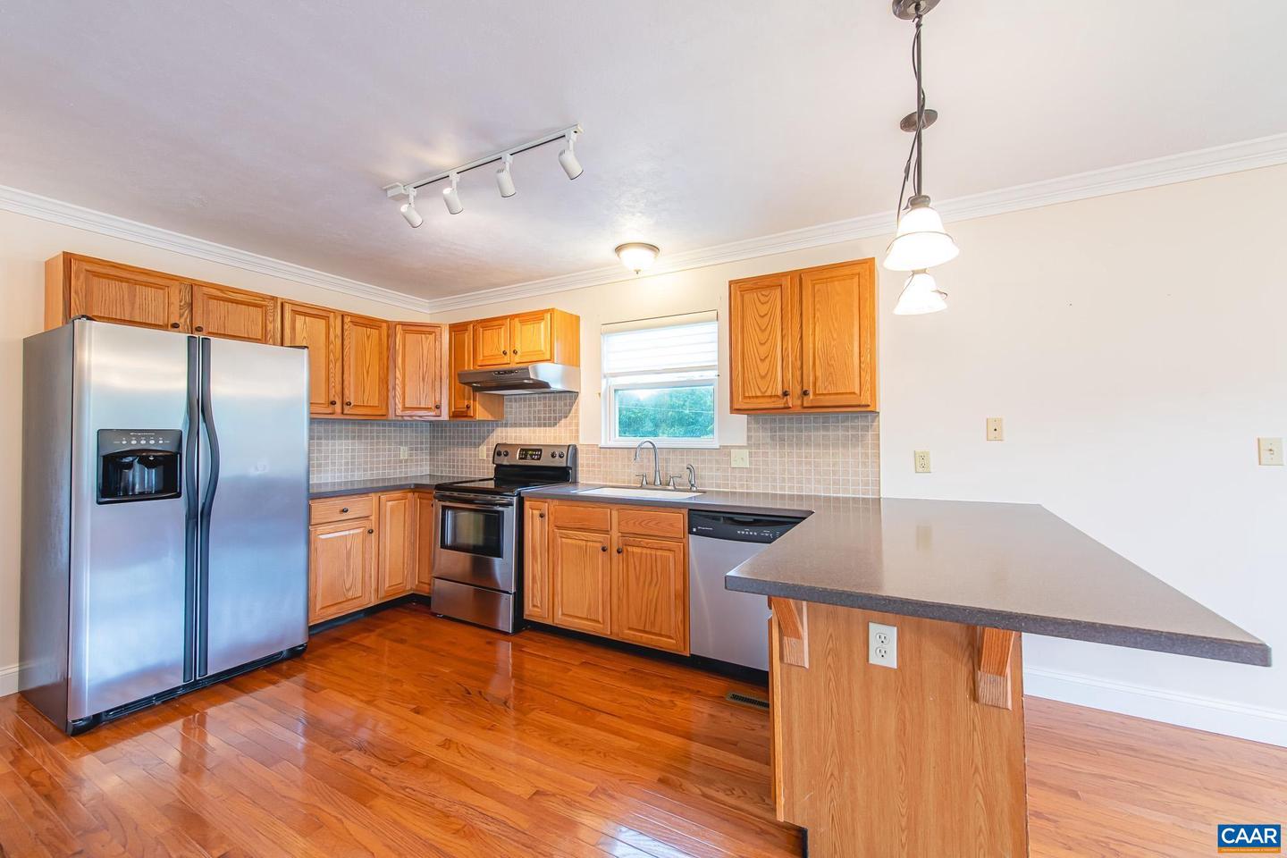 516 S LAKESHORE DR, LOUISA, Virginia 23093, 4 Bedrooms Bedrooms, ,2 BathroomsBathrooms,Residential,For sale,516 S LAKESHORE DR,665568 MLS # 665568