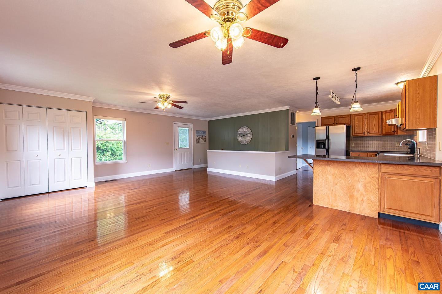 516 S LAKESHORE DR, LOUISA, Virginia 23093, 4 Bedrooms Bedrooms, ,2 BathroomsBathrooms,Residential,For sale,516 S LAKESHORE DR,665568 MLS # 665568