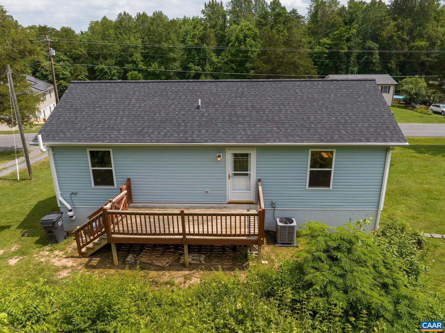 516 S LAKESHORE DR, LOUISA, Virginia 23093, 4 Bedrooms Bedrooms, ,2 BathroomsBathrooms,Residential,For sale,516 S LAKESHORE DR,665568 MLS # 665568