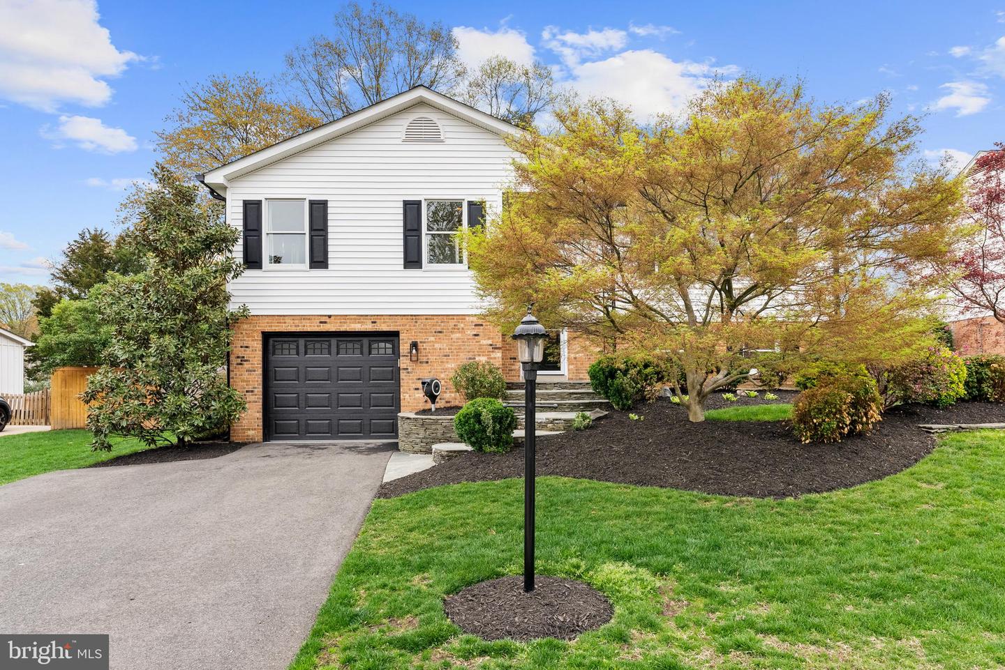8717 PARRY LN, ALEXANDRIA, Virginia 22308, 4 Bedrooms Bedrooms, ,3 BathroomsBathrooms,Residential,For sale,8717 PARRY LN,VAFX2230416 MLS # VAFX2230416