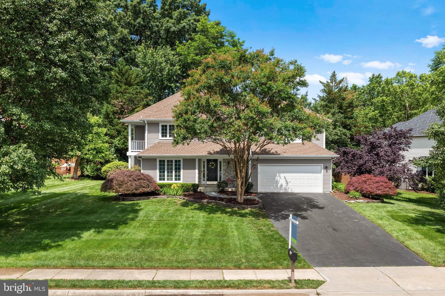 8924 CROSS CHASE CIR, LORTON, Virginia 22079, 4 Bedrooms Bedrooms, ,4 BathroomsBathrooms,Residential,For sale,8924 CROSS CHASE CIR,VAFX2243184 MLS # VAFX2243184