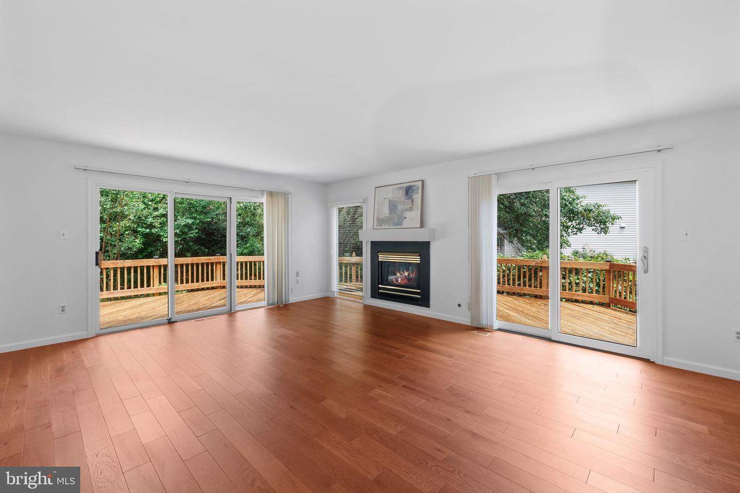 8924 CROSS CHASE CIR, LORTON, Virginia 22079, 4 Bedrooms Bedrooms, ,4 BathroomsBathrooms,Residential,For sale,8924 CROSS CHASE CIR,VAFX2243184 MLS # VAFX2243184