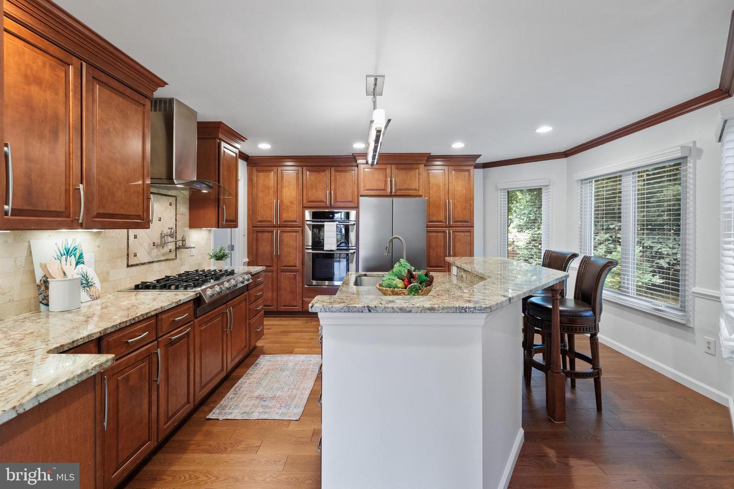 8924 CROSS CHASE CIR, LORTON, Virginia 22079, 4 Bedrooms Bedrooms, ,4 BathroomsBathrooms,Residential,For sale,8924 CROSS CHASE CIR,VAFX2243184 MLS # VAFX2243184