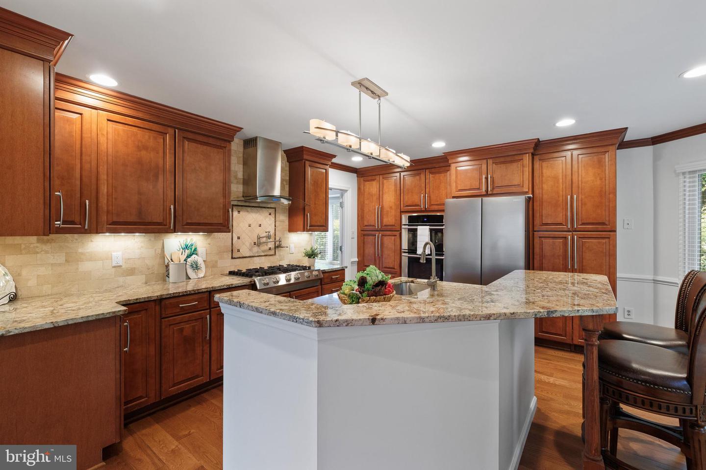 8924 CROSS CHASE CIR, LORTON, Virginia 22079, 4 Bedrooms Bedrooms, ,4 BathroomsBathrooms,Residential,For sale,8924 CROSS CHASE CIR,VAFX2243184 MLS # VAFX2243184