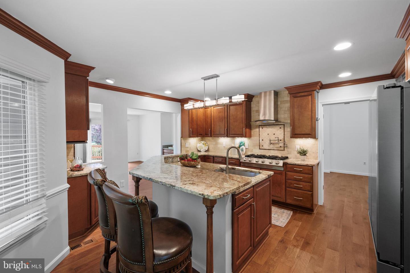 8924 CROSS CHASE CIR, LORTON, Virginia 22079, 4 Bedrooms Bedrooms, ,4 BathroomsBathrooms,Residential,For sale,8924 CROSS CHASE CIR,VAFX2243184 MLS # VAFX2243184