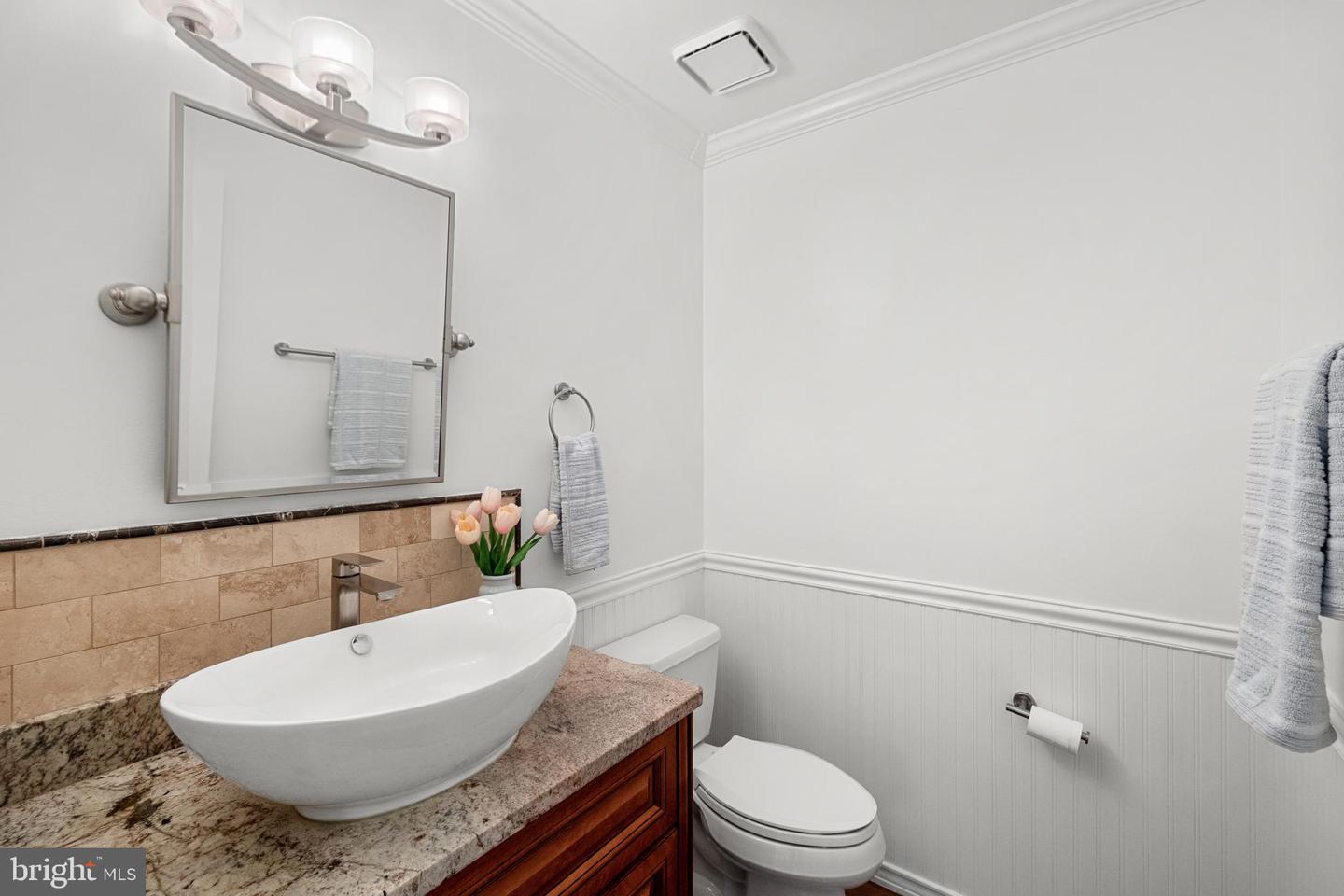 8924 CROSS CHASE CIR, LORTON, Virginia 22079, 4 Bedrooms Bedrooms, ,4 BathroomsBathrooms,Residential,For sale,8924 CROSS CHASE CIR,VAFX2243184 MLS # VAFX2243184