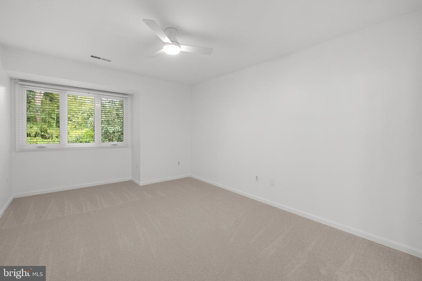 8924 CROSS CHASE CIR, LORTON, Virginia 22079, 4 Bedrooms Bedrooms, ,4 BathroomsBathrooms,Residential,For sale,8924 CROSS CHASE CIR,VAFX2243184 MLS # VAFX2243184