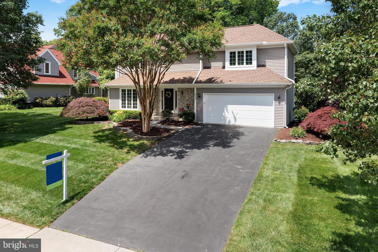 8924 CROSS CHASE CIR, LORTON, Virginia 22079, 4 Bedrooms Bedrooms, ,4 BathroomsBathrooms,Residential,For sale,8924 CROSS CHASE CIR,VAFX2243184 MLS # VAFX2243184