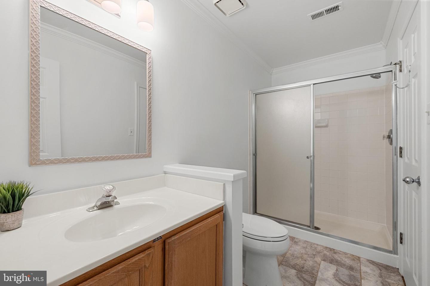 8924 CROSS CHASE CIR, LORTON, Virginia 22079, 4 Bedrooms Bedrooms, ,4 BathroomsBathrooms,Residential,For sale,8924 CROSS CHASE CIR,VAFX2243184 MLS # VAFX2243184