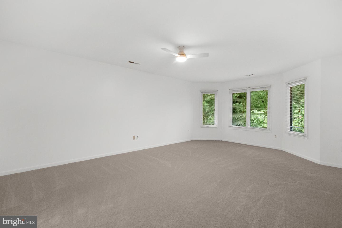 8924 CROSS CHASE CIR, LORTON, Virginia 22079, 4 Bedrooms Bedrooms, ,4 BathroomsBathrooms,Residential,For sale,8924 CROSS CHASE CIR,VAFX2243184 MLS # VAFX2243184