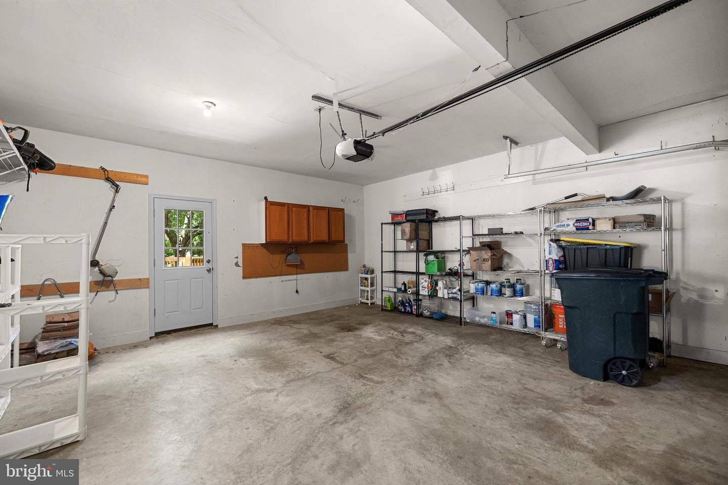 8924 CROSS CHASE CIR, LORTON, Virginia 22079, 4 Bedrooms Bedrooms, ,4 BathroomsBathrooms,Residential,For sale,8924 CROSS CHASE CIR,VAFX2243184 MLS # VAFX2243184