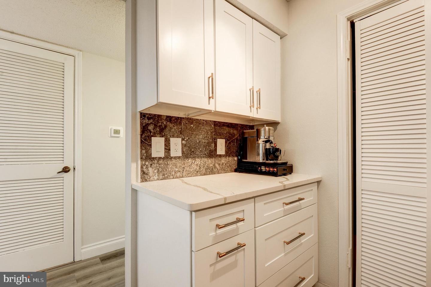 1511 LINCOLN WAY #201B, MCLEAN, Virginia 22102, 2 Bedrooms Bedrooms, ,2 BathroomsBathrooms,Residential,For sale,1511 LINCOLN WAY #201B,VAFX2246608 MLS # VAFX2246608