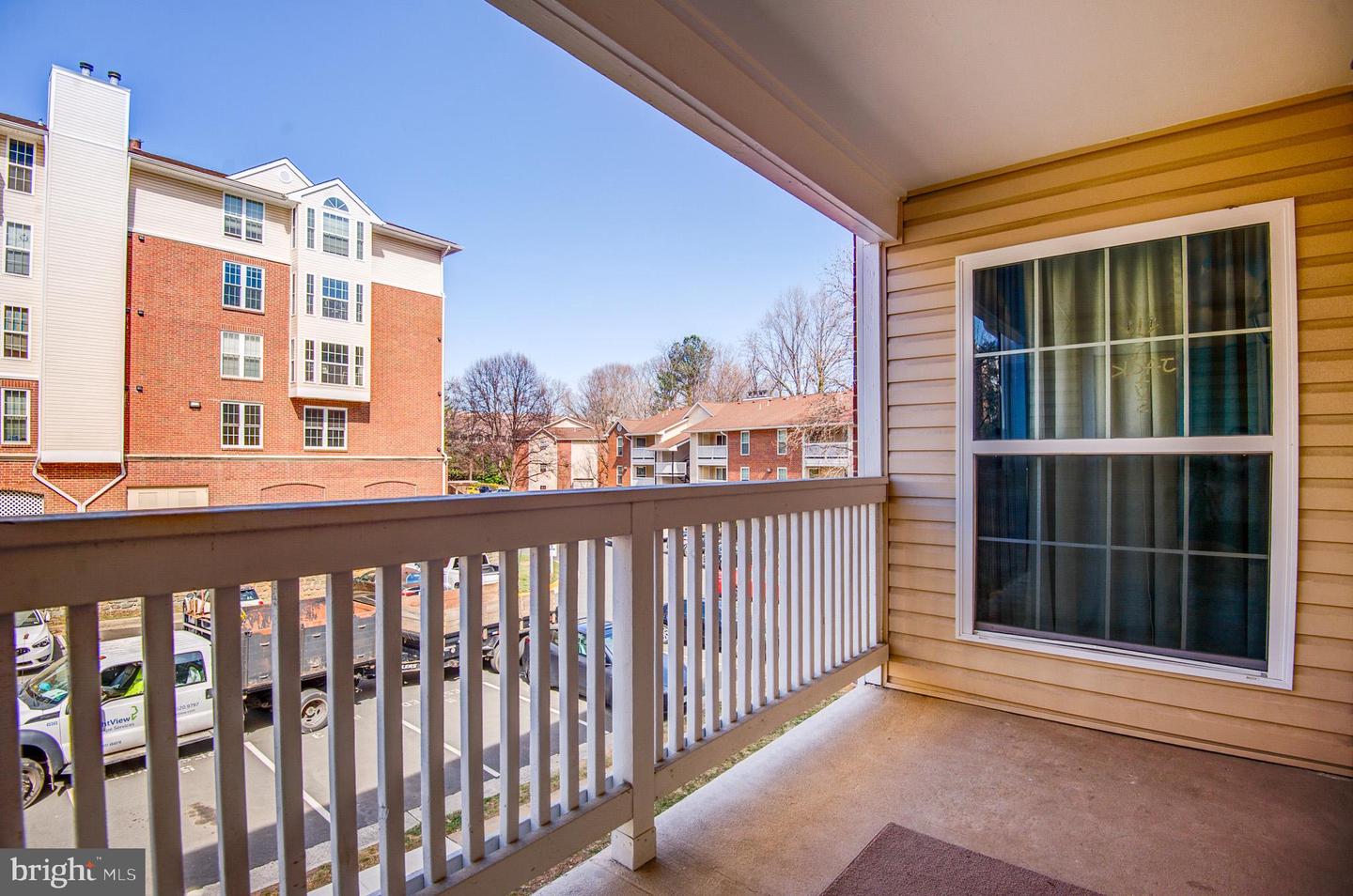 1511 LINCOLN WAY #201B, MCLEAN, Virginia 22102, 2 Bedrooms Bedrooms, ,2 BathroomsBathrooms,Residential,For sale,1511 LINCOLN WAY #201B,VAFX2246608 MLS # VAFX2246608